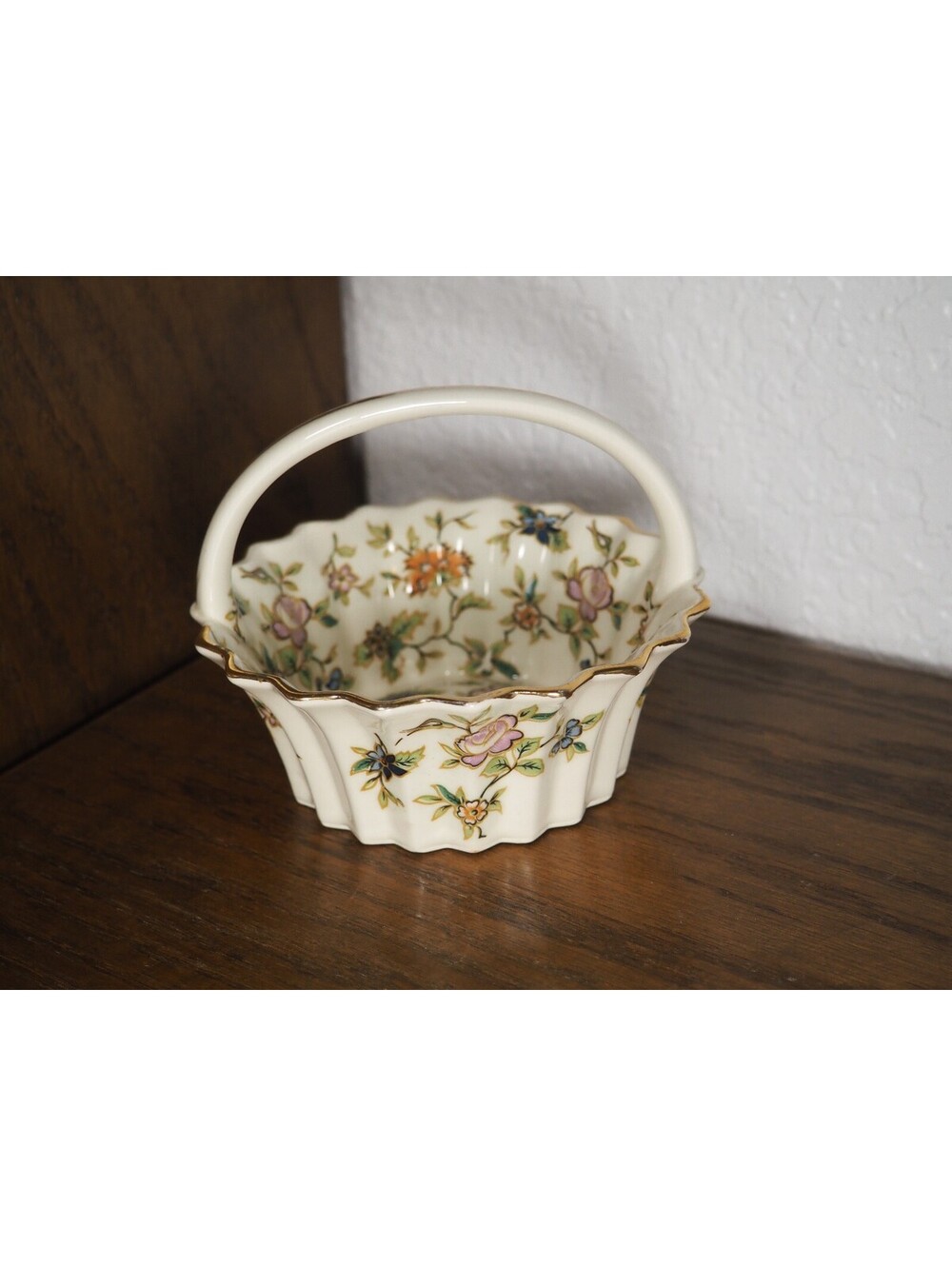 Vintage Moriyama Porcelain Basket – Gold Trim, 4.5" Decorative Collectible Dish
